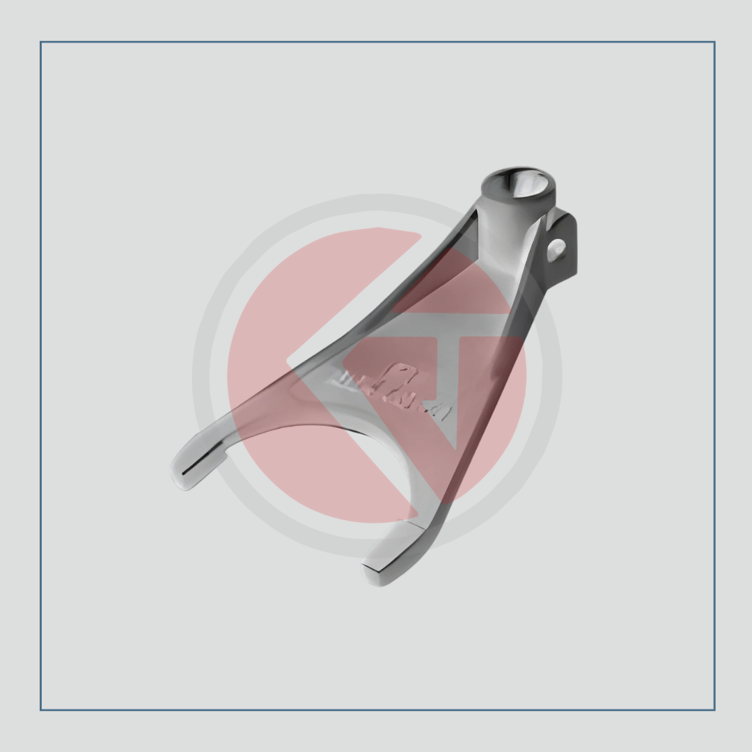 Massey Ferguson 1035/245 small investment casting gear fork, reference 180443M1, part number 4023.