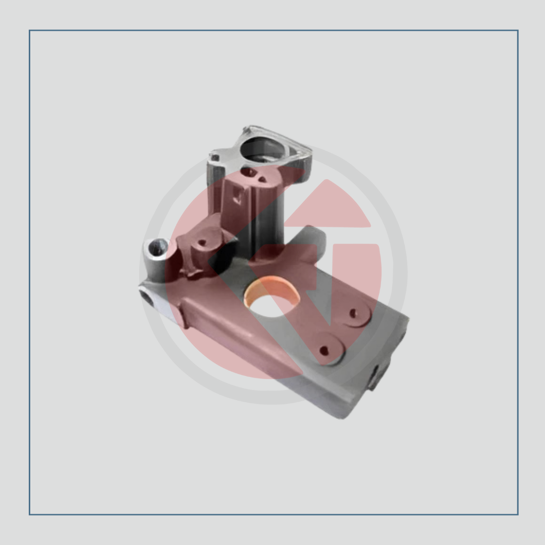 Massey Ferguson 1035 large rear hydraulic pump plate with bush and screw, reference 897488M91, part number 4130.